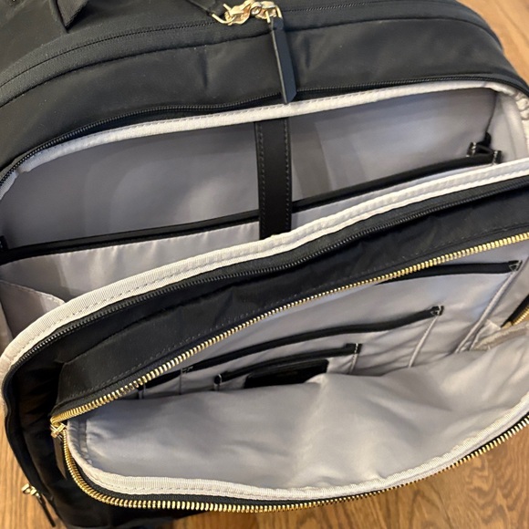 TUMI Black Wheeled Travel Bag - Picture 7 of 10